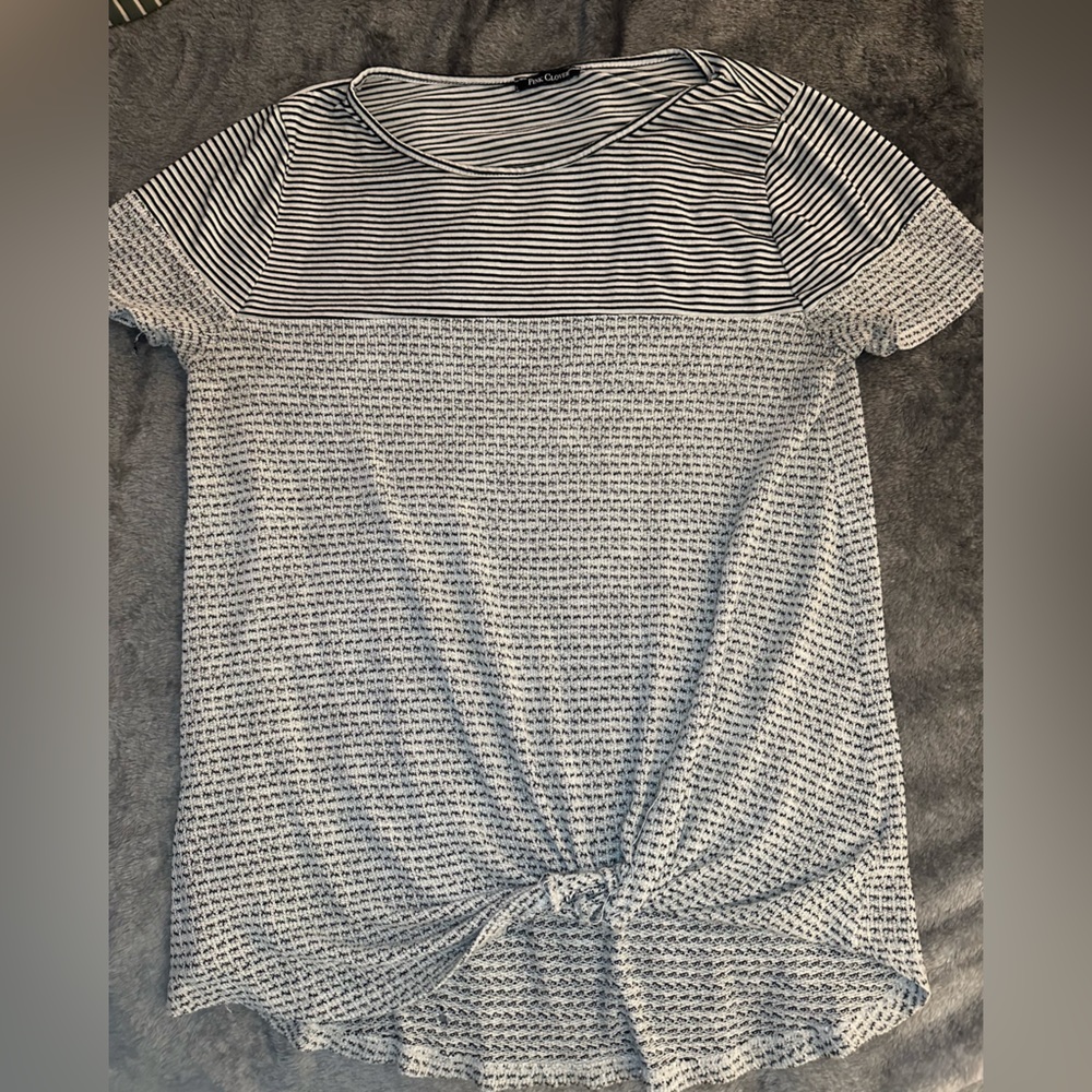Pink Clover Denver Mixed Material Knot Front Knit Top